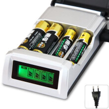 Charger - C905W - 4 slots - NiCd NiMh - EURO plug - Rechargeable
