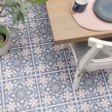 Floor Pops Lillium Blue 30.48cm x 30.48cm Self-adhesive Vinyl Floor Tiles