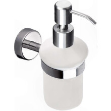 Dispensador de jabón de vidrio esmerilado para montaje en pared con acabado de acero inoxidable.
