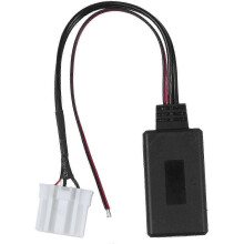 Autoradio met Bluetooth-functionaliteit, compatibel met Mazda 2, 3, 5 en 6, inclusief handsfree bellen en draadloos muziek streamen.