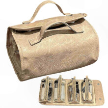 Robuste, wasserdichte Kosmetiktasche in Khaki, ideal für Reisen dank kompaktem Design
