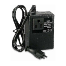 220 V auf 110 V Abwärtstransformator, kompatibel mit US-amerikanischen Haushaltsgeräten mit Leitungsschutzschalter (1000 W)