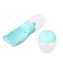 blaue tragbare Hundewasserflasche 23  6,5 cm mit Futter
