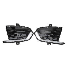Zwarte mistlampafdekking/grille voor de linker- en rechterbumper van de XT5 uit 2017-2019 (vervanging).