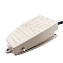 Interruptor de pie momentáneo de 380 V/220 V CA/CC, pedal de aluminio normalmente abierto para máquinas herramienta industriales.