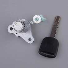 Vervangend slotcilinder voor de rechter voorportier (FG2025031701601) voor de Honda Jazz 2003-2008.