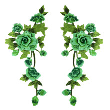 Elegante floral bestickte Stoffaufnäher zum Upcycling von-Grün