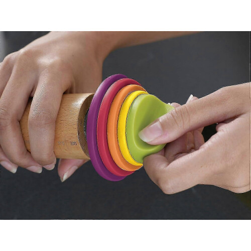 Rodillo ajustable, 4 niveles de grosor, antiadherente, multicolor. 1
