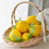 limoni e lime artificiali realistici con foglie 5