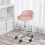 Tabouret pivotant rose avec dossier et roulettes 1