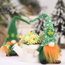 Ornement de gnome sans visage pour la Saint-Patrick