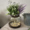 Vintage Glaslaternenvase mit künstlichem Grün 1