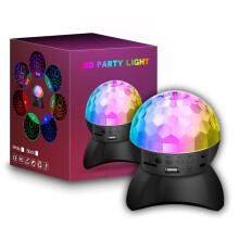 Bola de discoteca LED com alto-falante e alimentação USB.