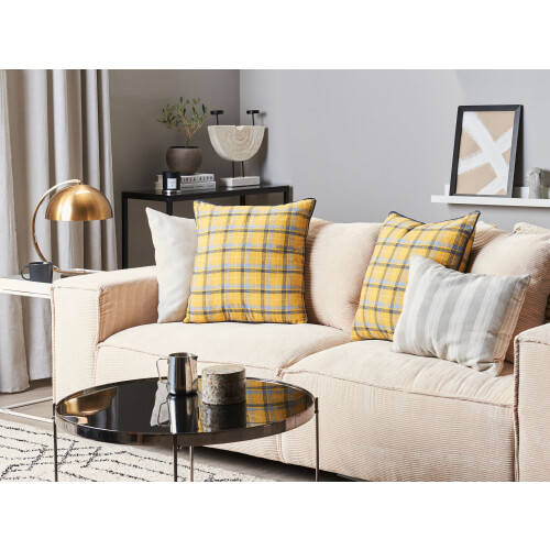 Beliani Throw Cushion DICENTRA 45 x 45 cm Yellow Checked 1