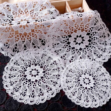 Polyester kopmåtte med broderet blomsterdesign (5 størrelser)