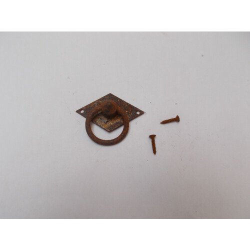 Horizontal Diamond Ring Pull Rust