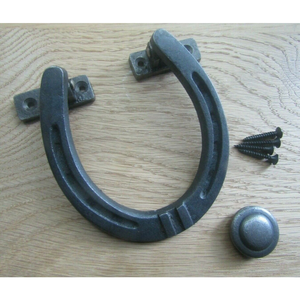 Cast Iron Plain Horseshoe Door Knocker By Ironmongery World 5055979717775