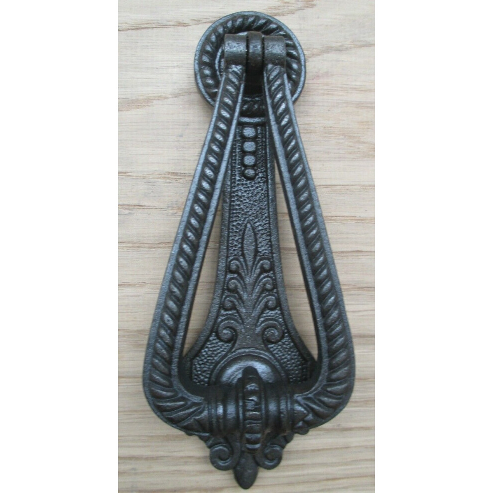 Gwr Urn Door Knocker By Ironmongery World 5056758800046