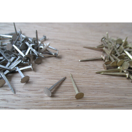 Pack of 10 door studs Polished Brass