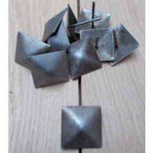 Pack of 10 door studs 35mm Square Antique Iron