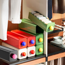 Organisateur mural pour tiroirs, idéal pour les chaussettes et les sous-vêtements.