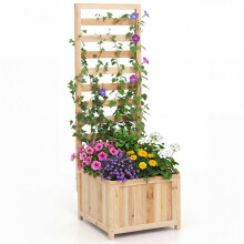 Hochbeet aus Holz mit Rankgitter und Abflusslöchern