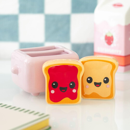 Kawaii Toast Salt and Pepper Shakers | Cute Ceramic Kitchen Tableware Set 1