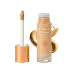 MCoBeauty - Flawless Glow Luminous Skin Filter - 4 Medium Shade - 4-in-1 Multi-Use Formula that Contains Squalane - Includes Doe Foot Applicator