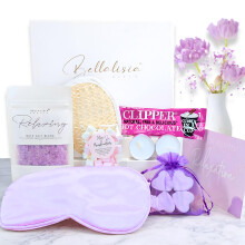 Pamper Kit for Women, Hug in a Box Birthday Gifts for Relaxation, Self Care Pamper Hamper, Spa Gift Box for Mum, Wife, Girlfriend, Friend