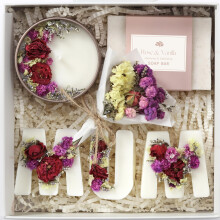 LaurGifts Birthday Gift for Mum, New Mum Gift for Women - Dutch Flower Fields Inspired Home Spa Gift Basket for Women