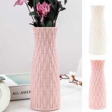 Nordic Plastic Vase 21cm x 7.7cm (3 Pack)