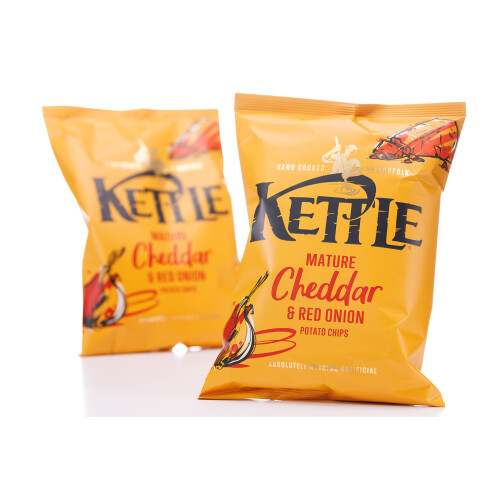 Kettle Mature Cheddar  Red Onion Chips 130g