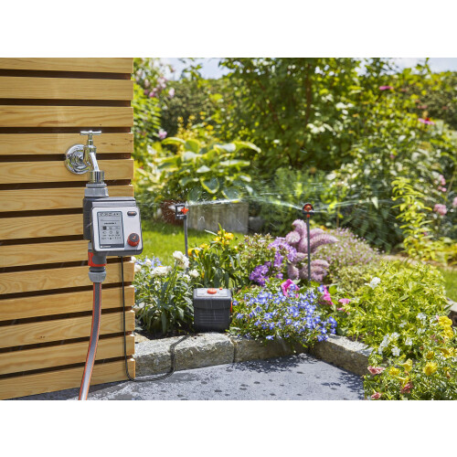 Gardena Gardena Watering Control Master: Automatic and time-saving watering, 6 schedules, LCD display, Water Now function, Safe-Stop (1892 2