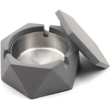 Sechseckiger geometrischer Aschenbecher aus Zement, ideal für Wohnzimmer und Außenbereich, mit Edelstahleinsatz, winddichtem Deckel, exquisitem