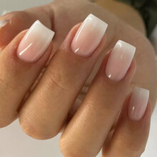 Kurze Drucknägel Quadrat Fake Nails Pink Ombre mit Glanz Design