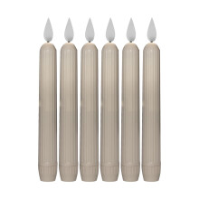 Confezione da 6 candele a LED per finestre a righe avorio con accensione crepuscolare.