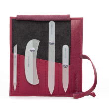 GERMANIKURE Grijze Kristallen Vijl Set in Magenta Leren Etui - Handgemaakt in Tsjechië - Professionele Manicure & Pedicure