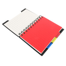 Caderno espiral preto com divisórias de abas