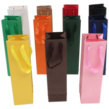 Set med vinflaskpåsar, blandade färger, kraftpapper