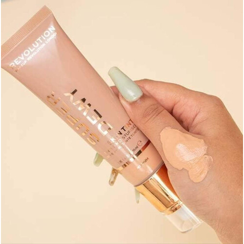 Makeup Revolution Superdewy Tinted Moisturiser, Light Coverage, Dewy Finish, Medium, 55ml 2