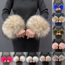 Women's Faux Fur Wristbands – Fluffy, Warm & Elastic –