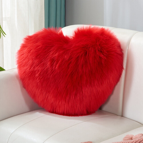 Plush Heart Throw Pillow – Red, 35x45cm
