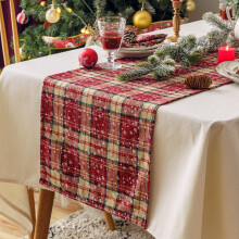 Roter karierter Weihnachtstischläufer, 13 x 72 Zoll