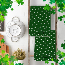 St Patrick's Day handduk med grönt klövertryck