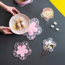 Flower-Shaped Silicone Table Mat – Heat-Resistant,