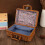 Vintage-Picknickkorb aus Weide mit Metallverschluss 1