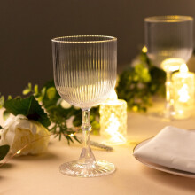 Verres à vin en plastique transparent 27 cl côtelés, lot de 12