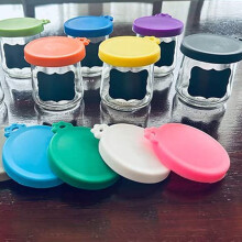 4er-Pack Silikondeckel für Katzenfutterdosen, auslaufsicher, spülmaschinenfest