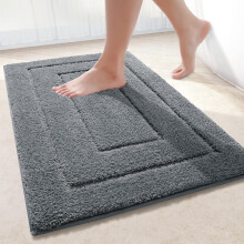 Alfombra de baño de microfibra gris oscuro de 30x20 pulgadas.