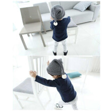 Kids Christmas Knit Beanie Santa Hat with Warm Grey Fluffy Pompom